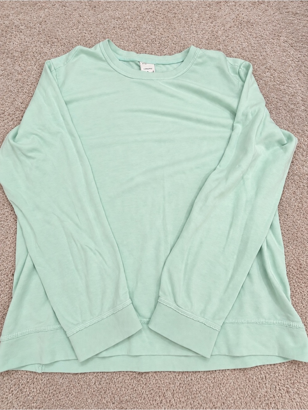 Nike yoga Therma-FIT Long Sleeve Top in Green Size Small